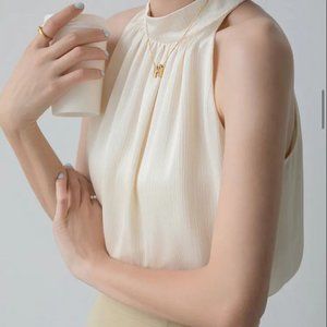 Sophisticated Mock Neck Top (Perfect for a rectangle body type R1)